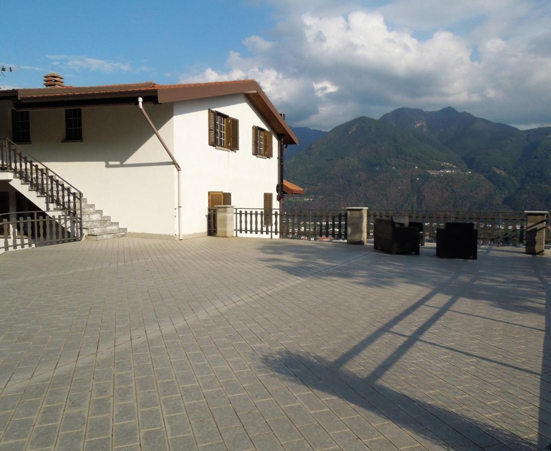 Villa A. F.Antastic V.Iew à Costa Volpino Extérieur photo