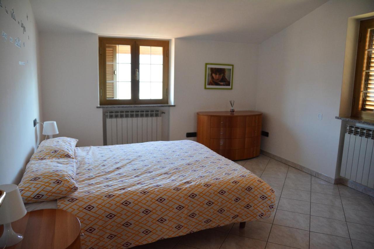 Villa A. F.Antastic V.Iew à Costa Volpino Extérieur photo