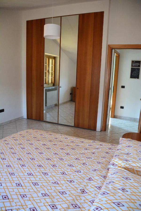 Villa A. F.Antastic V.Iew à Costa Volpino Extérieur photo