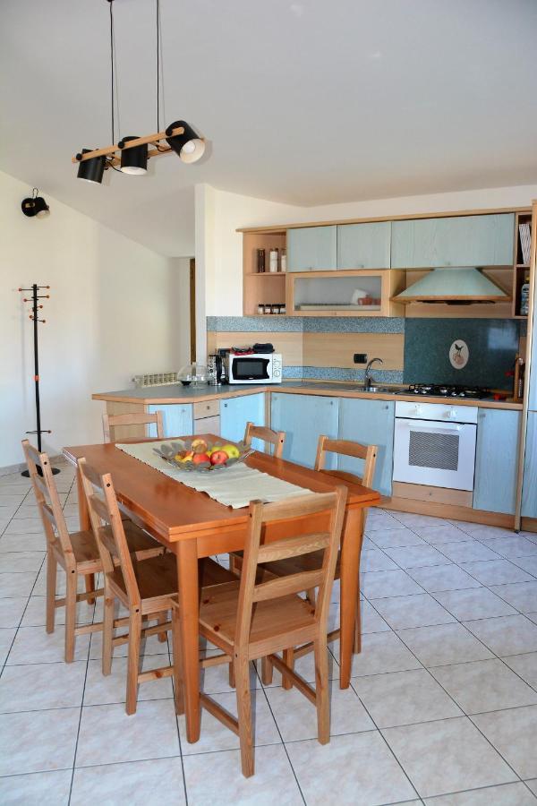 Villa A. F.Antastic V.Iew à Costa Volpino Extérieur photo